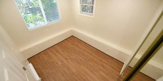 1p699 - 1511 - 1515 Milvia St. Gallery 21
