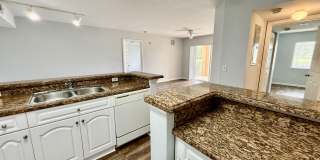 191 SW Palm Drive Gallery 4