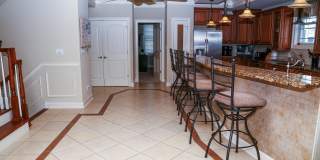 339 13th St S Street Gallery 20