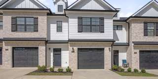 TOWNHOME ON WEST SIDE NEAR FIVE OAKS GOLF COURSE! Gallery 1