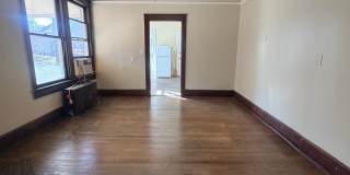 Come enjoy this completely renovated 1 bed/ 1 bath apartment close to shopping, walking trails, medical, Maryville Collage. Gallery 9