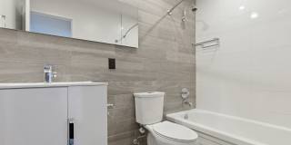 251 Dekalb Gallery 5