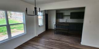 Beautifully Remodeled 3 Bed / 2 Bath Home with Large Backyard Gallery 7