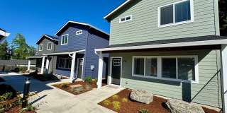 Newly Built 3 Bed, 2.5 Bath Cottage Homes with Washer & Dryer Gallery 1