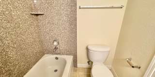 Stylish condo with new upgrades, tennis courts, and pool access Gallery 15