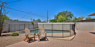 3 Bedroom + den with pool Gallery 25