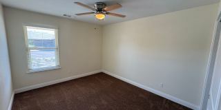 Updated SE Visalia Corner Lot Home Rent Ready! Gallery 8