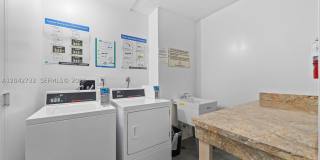 20100 W Country Club Dr Gallery 28