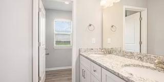 Gorgeous 4 Bedroom in Blue Springs, MO Gallery 9