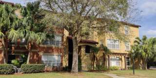 Large one bedroom condominium Gallery 4