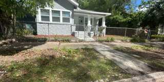 **Move in Ready** 3/2 Single Family home Gallery 3