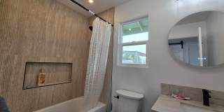 Modern 3BD/2BA Home in Ainaloa | Front Gate & Partially Fenced Yard | $2,300 Gallery 18