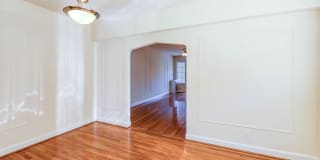 The Frontenac Gallery 17