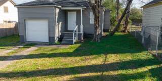 Freshly Renovated 2 Bedroom Home Gallery 5