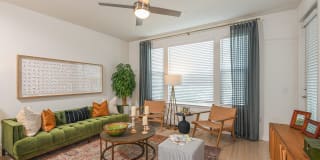 The Easton Riverview Apartments Gallery 19