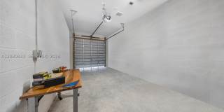 1025 NE 18th Ave Gallery 19