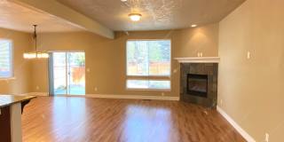 SW Bend Home Close to Old Mill & Deschutes River Trail Gallery 6