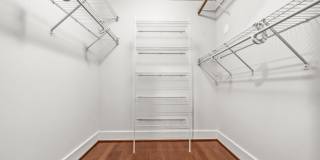 520 JOHN CARLYLE Street Gallery 37
