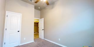 405 Sladecek Drive Gallery 16