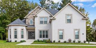 1117 Archibald Drive - Gallery 1