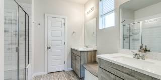 Beautiful Modern 2 story home! Gallery 15