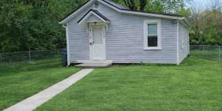 1710 Amos Street Gallery 1