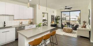 Huxley Scottsdale Gallery 18