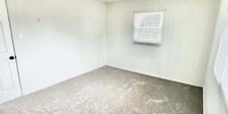 New Listing! 3 bedroom House! Gallery 49