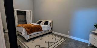 New South Side Apartments at 905 Bingham Gallery 17