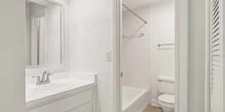 20 EVELYN Court Gallery 34