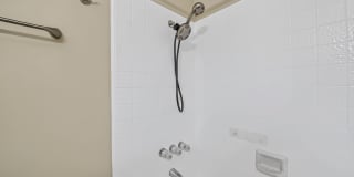 Stunning Updated 2BD/2BA Condo in Signal Hill AVAILABLE FOR IMMEDIATE MOVE IN Gallery 31