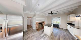 Cool Updated Historic 4/3.5 Farmhouse in Bethesda on Private, 1.5 Acre Lot Gallery 8