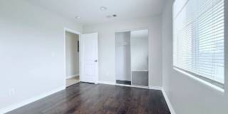 1549 East 50th Street Gallery 3