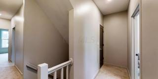 1242 E Mound Street Gallery 13