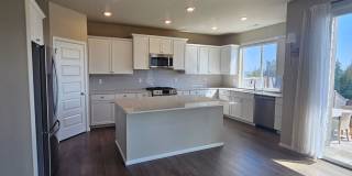 Beautiful 4-Bedroom Home with Spacious Loft, Fenced Yard & More! Gallery 3