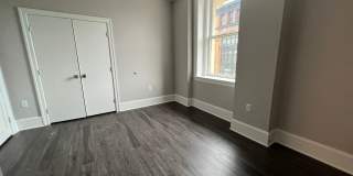 306 W Franklin Gallery 80