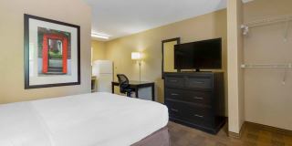 Bakersfield - California Avenue Gallery 11