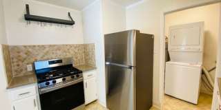 Gorgeous 1BD/1BA, Single-Story Unit in a Charming 4-Plex Near Downtown Lafayette- Available NOW! Gallery 16