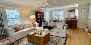 3BD/2.5 Bath End Unit Condo One Block from the Bay in Ocean Park! Attached One Car Garage! Gallery 1