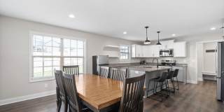 Spacious 4BR House in Clarksville Gallery 5