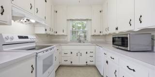 Gorgeous Home in Downtown Lillington! Gallery 13