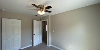 Desirable SE Ocala Neighborhood 3/2/2 *WON'T LAST* Gallery 23