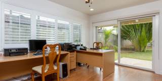 984 Waiholo St. Gallery 6