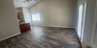 Amazing 1 Bedroom ADU Custom interior, quiet secure, high end neighborhood Gallery 1
