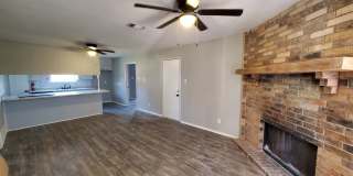 Remodeled 3 bedroom house close to everything on north side!! Gallery 3