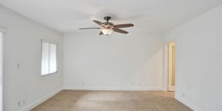 1330 NW 13TH Street Gallery 33