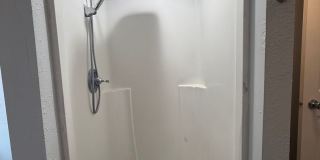 Cozy & Updated 1 Bedroom | 1 Bathroom Efficiency Apartment Cozy & Updated 1 Bedroom | 1 Bathroom Efficiency Apartment Gallery 9