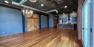 431 S Columbus Street Gallery 7