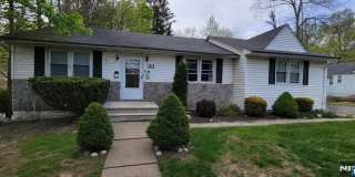 33 N Maple Avenue Gallery 1