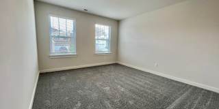 5 Bed, 3.5 Bath Home w/ 2 Car Garage in Harvest Point Gallery 32